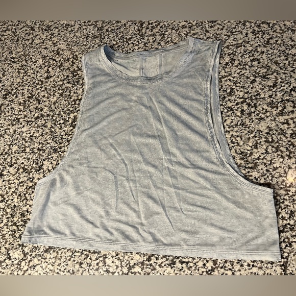 Lululemon women’s tank - Picture 2 of 2